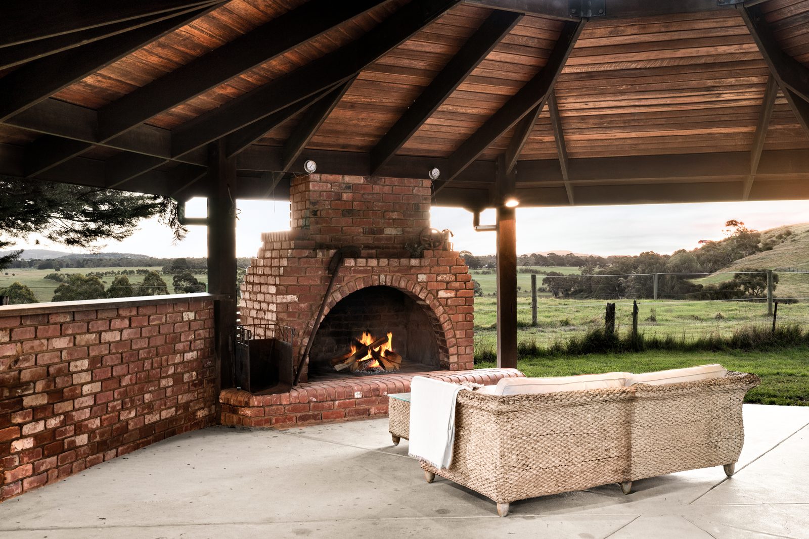 Kirribilli outdoor fireplace